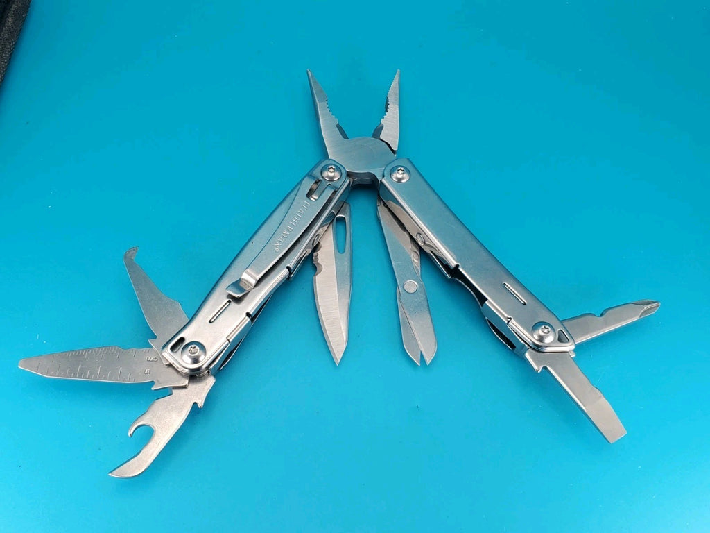 LEATHERMAN WINGMAN MULTI-TOOL! FAST SHIPPING! WITH SHEATH!