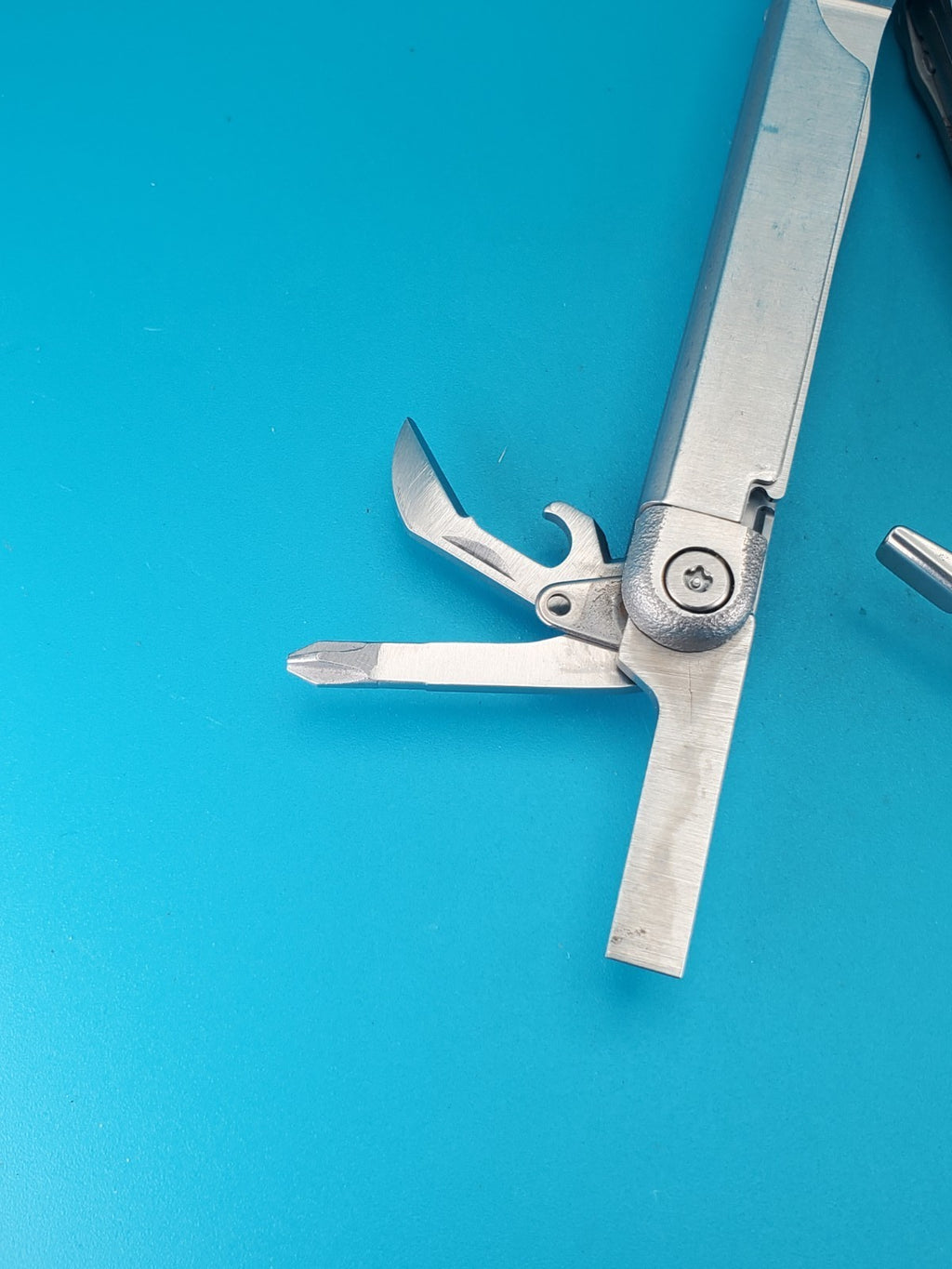 Leatherman Wave Original Vintage Retired, Dated 0401 (APR, 2001)