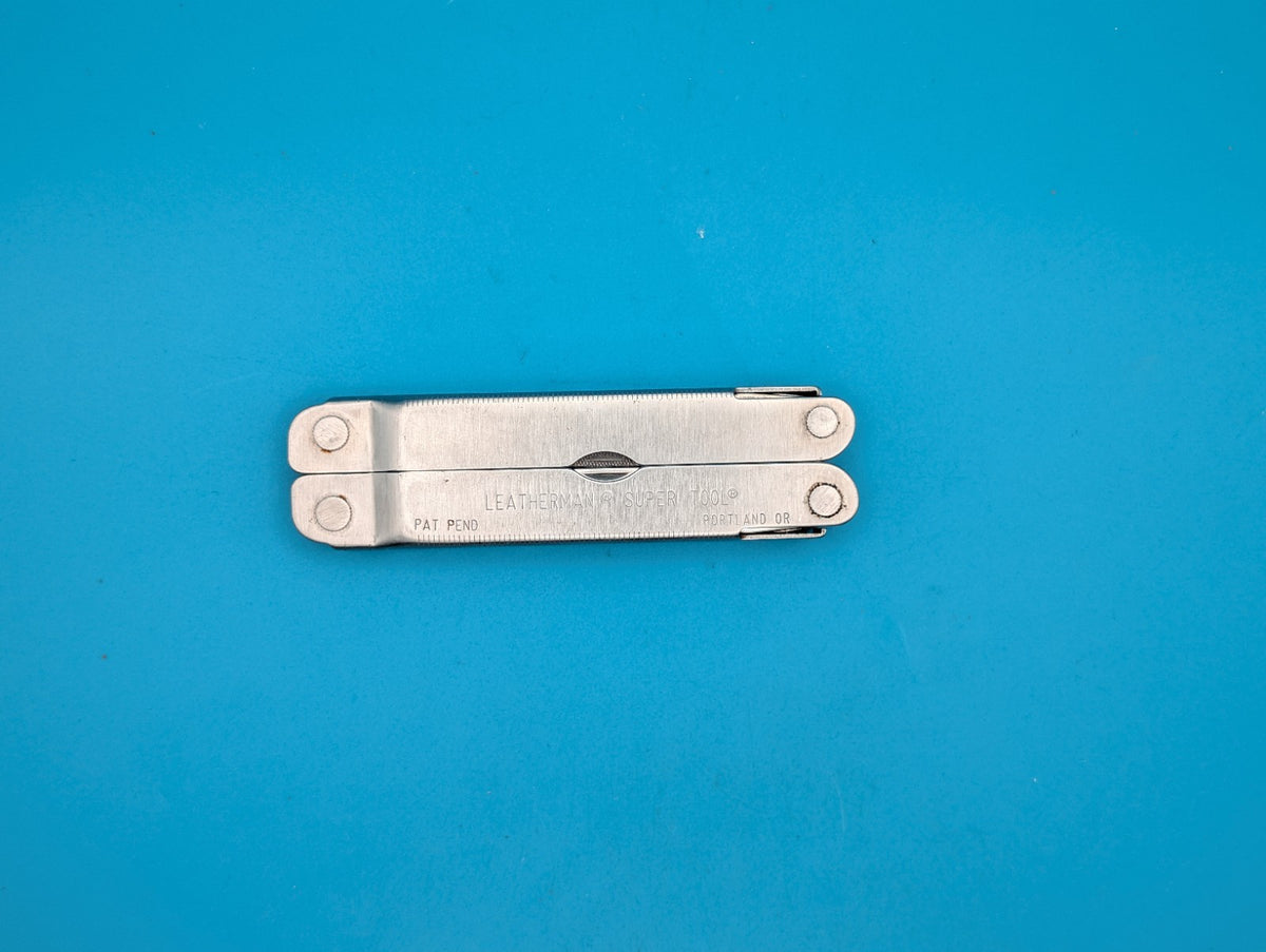 LEATHERMAN Super TOOL Multi Function Tool PLIERS, Stainless! 01/99 DATE