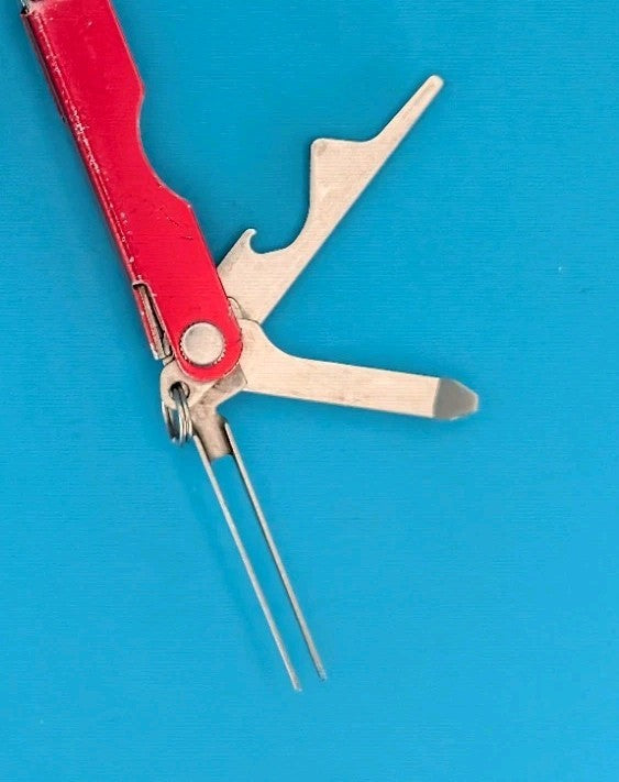 Leatherman Micra Multi-Tool, Knife, Scissors, Key Ring, Red, Pat Mom