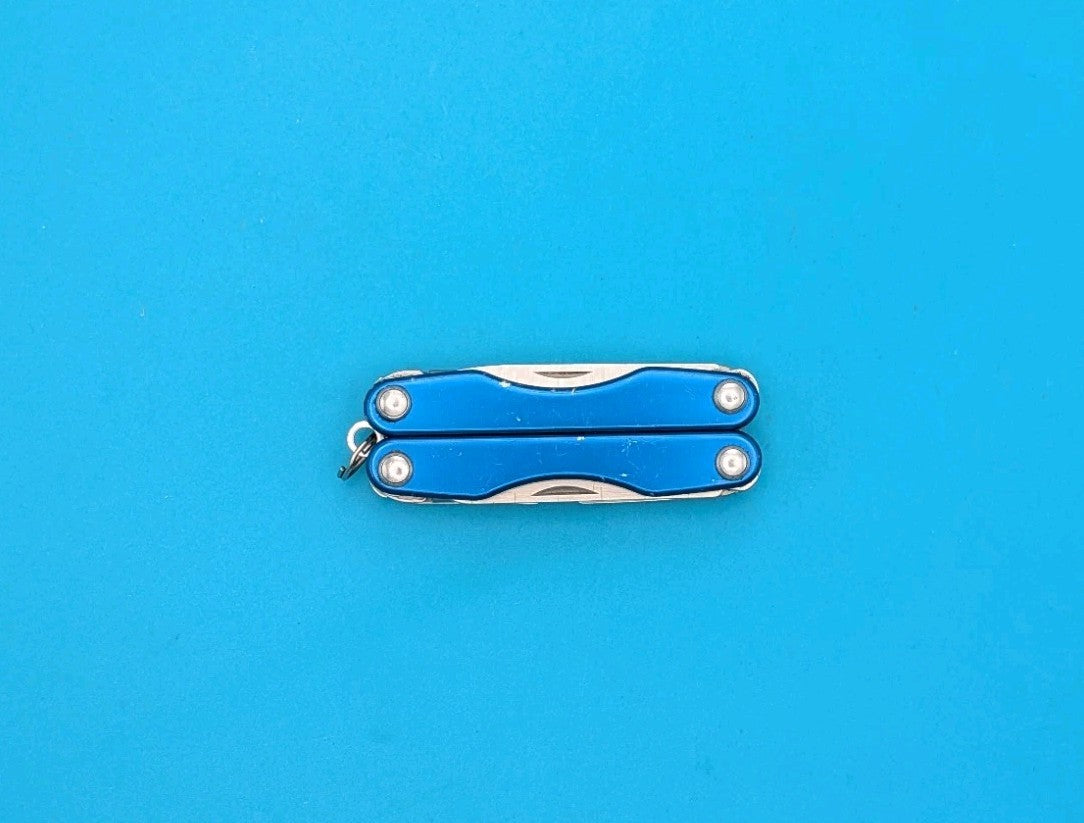 Leatherman Squirt S4 Multi-Tool, Key Ring, Retired, BLUE!