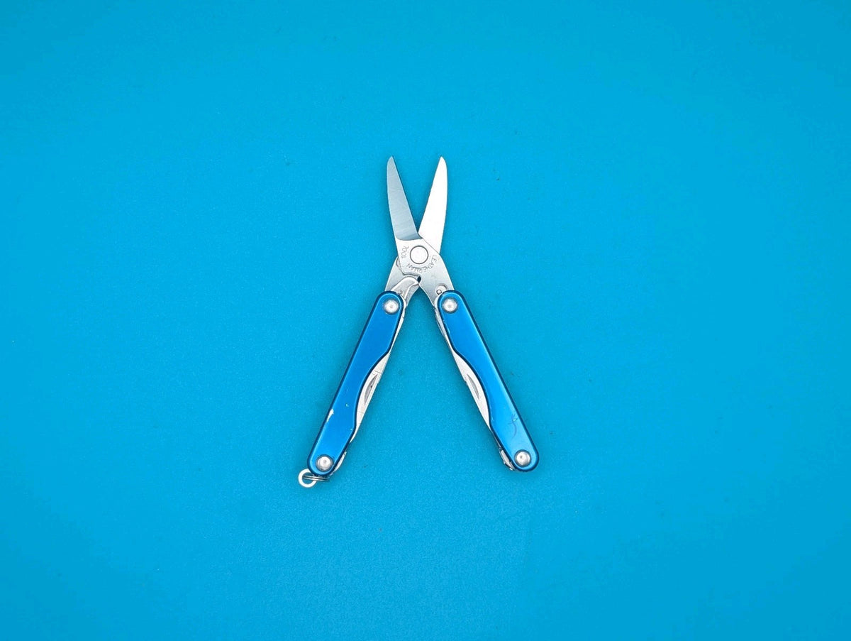 Leatherman Squirt S4 Multi-Tool, Key Ring, Retired, BLUE!