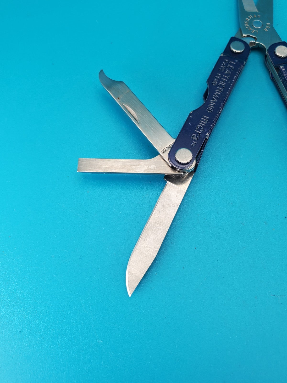 Leatherman Micra Multi-Tool, Knife, Scissors, Key Ring, Blue!