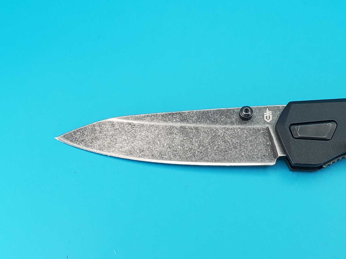 Gerber Gear Fuse Black Plain Edge Folding Pocket Knife!