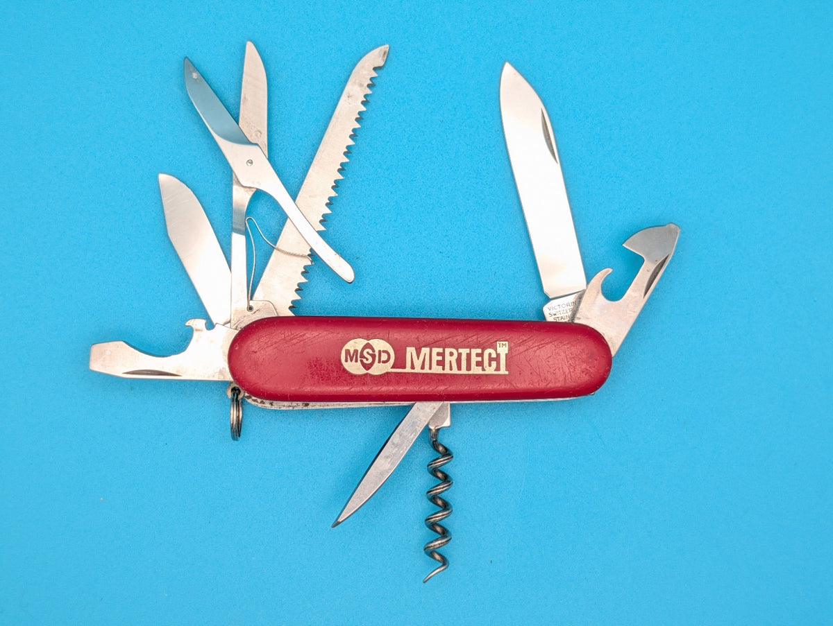 VINTAGE VICTORINOX VICTORIA RED HUNTSMAN KNIFE MULTI TOOL!