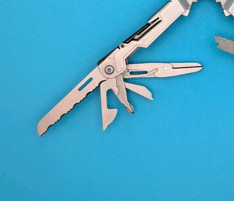 SOG PowerPint Tool Compact Lightweight Silver Multi-Tool!