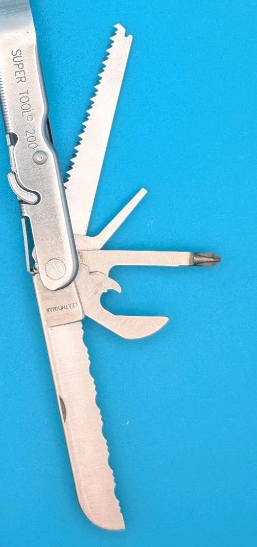 Vintage LEATHERMAN Super TOOL 200 Multi Tool! 05/05 Date Stamp!