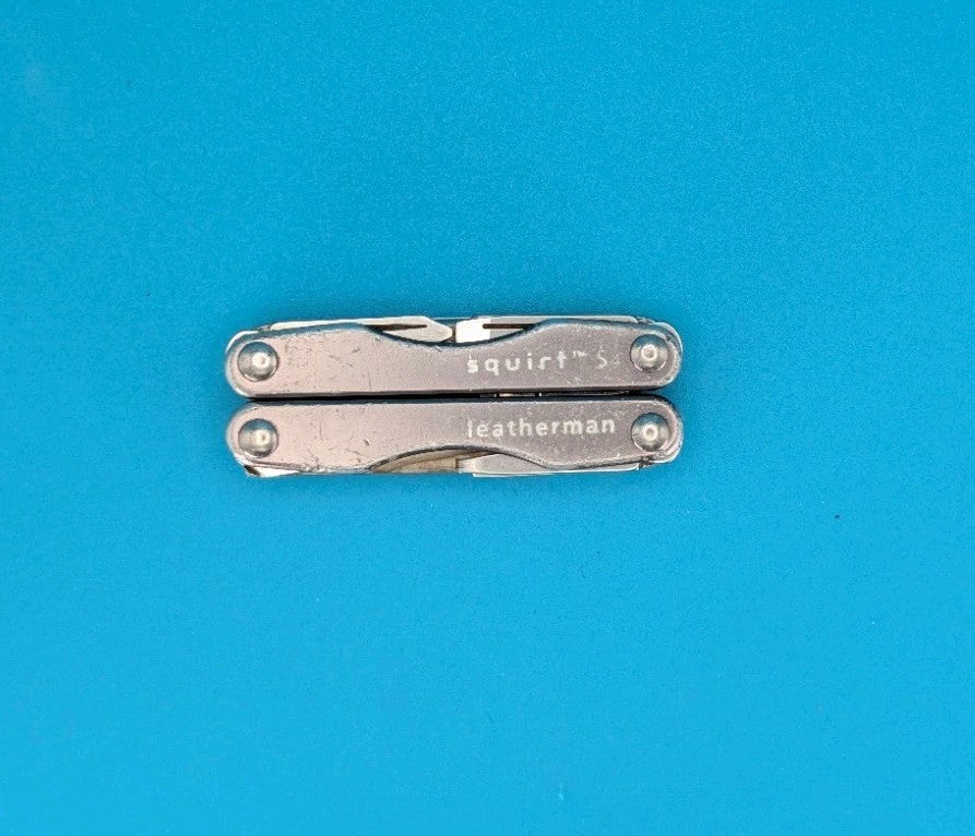 Leatherman Squirt S4 Multi-Tool, Key Ring, Retired, GRAY!