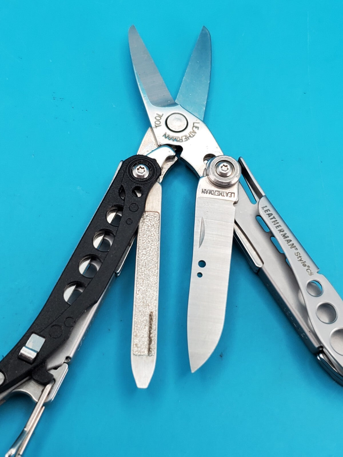 Leatherman Style CS Black Multi-Tool! FAST SHIPPING!