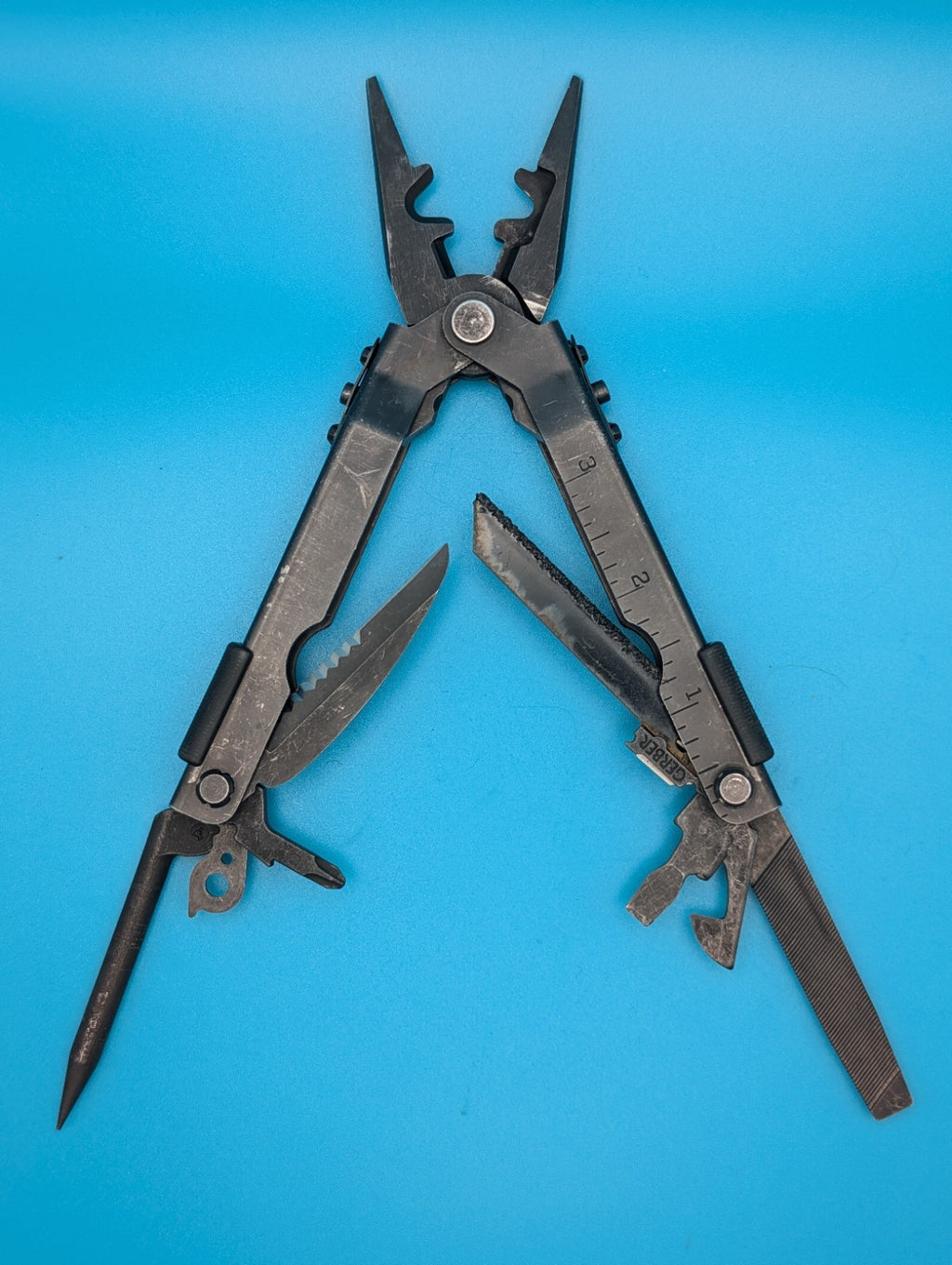 Gerber MP600 DET Black Oxide Multi-Tool Needle Nose Pliers!