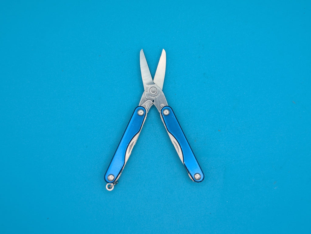 Leatherman Squirt S4 Multi-Tool, Key Ring, Retired, BLUE!