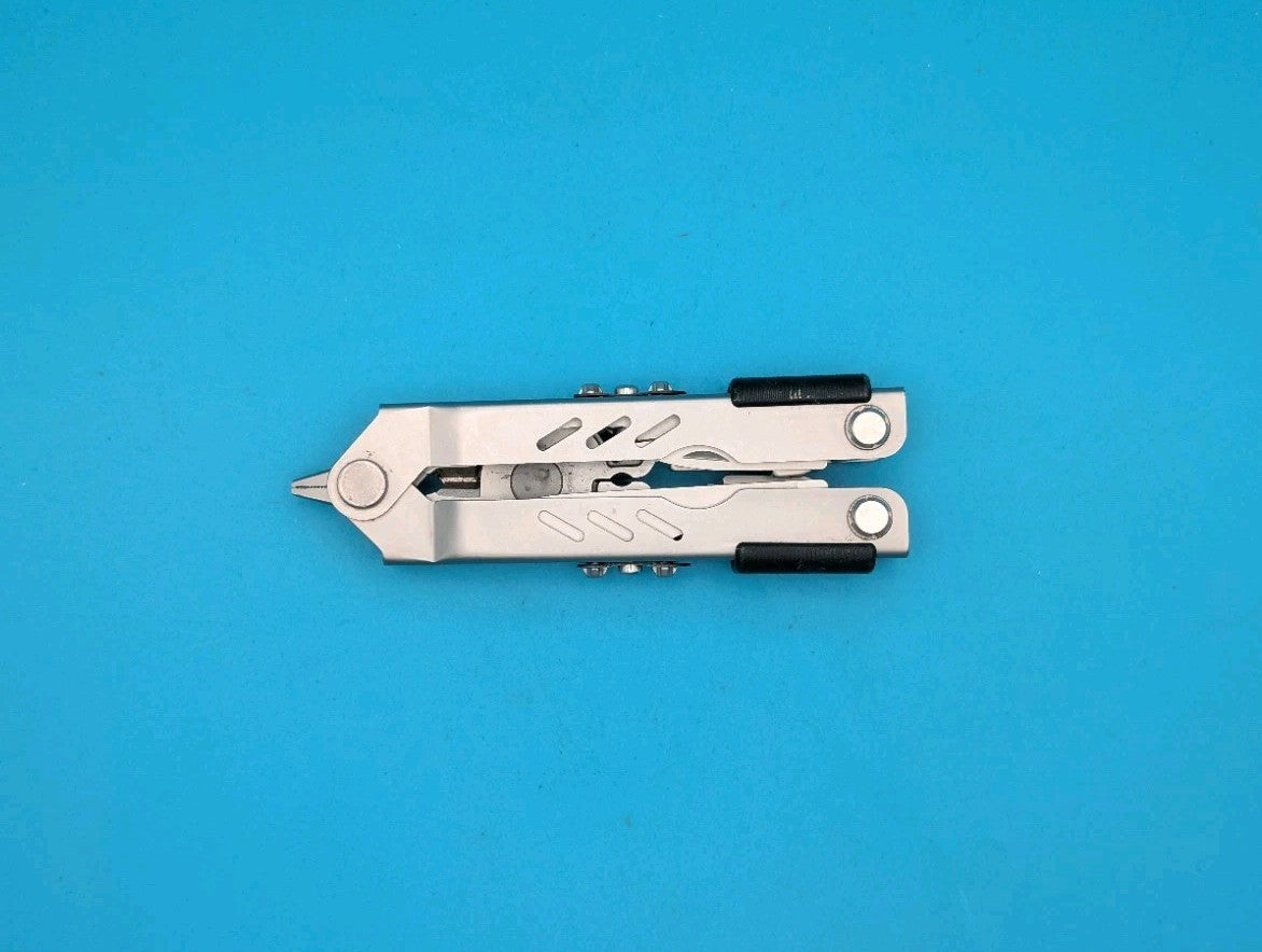 Gerber MP400 Compact Multitool Stainless Steel!