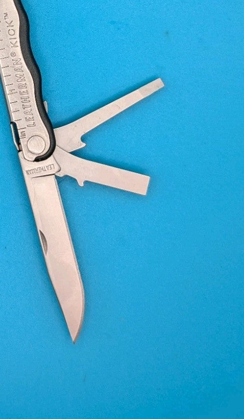 Leatherman Kick Multi-Tool, Knife, Pliers, Retired, Collectible! *FLUEGER PRES*