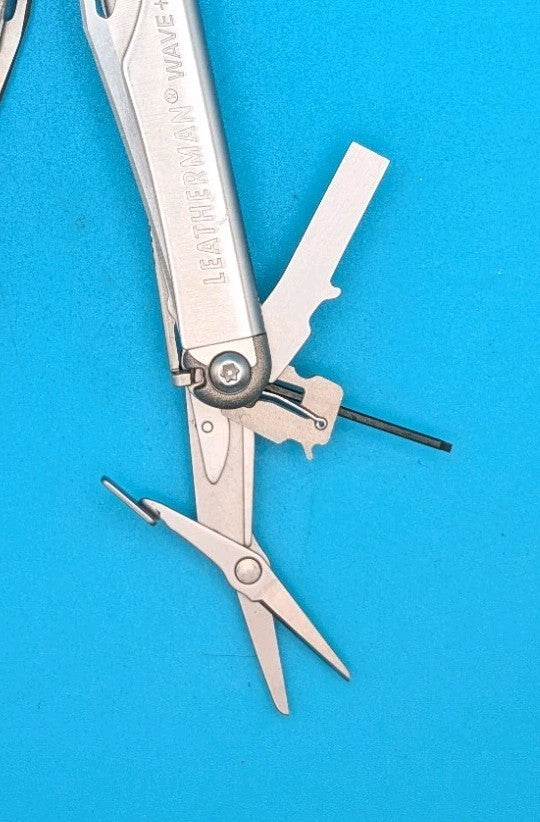 Leatherman Wave Plus + Multi-Tool! FAST SHIPPING! EXCELLENT! *CASS JC1220*
