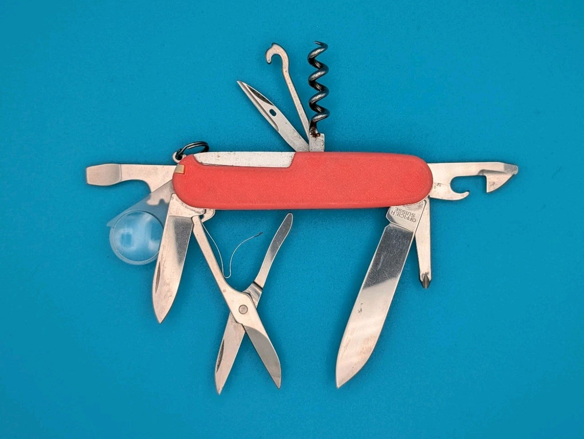 CUSTOM VICTORINOX EXPLORER GLOW IN THE DARK SWISS ARMY KNIFE!