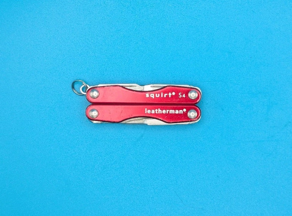 Leatherman Squirt S4 Multi-Tool, Key Ring, Retired, RED!
