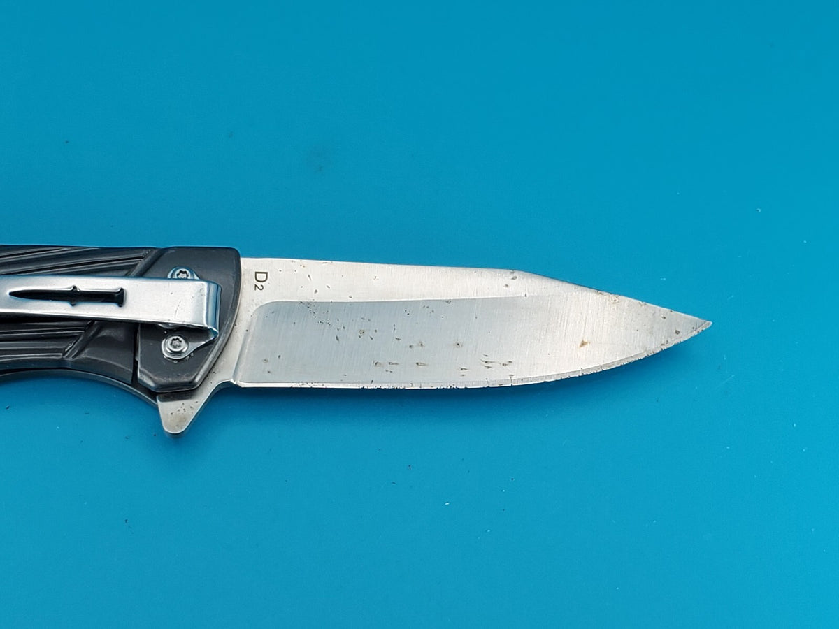 Camillus D2 Steel Flipper Open Pocket Knife!