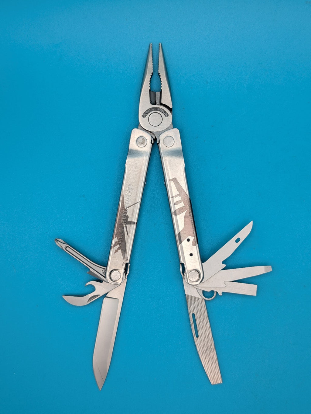 LEATHERMAN Bond Multitool, Stainless Steel Everyday Tool! WILL CULWELL 10-05-22