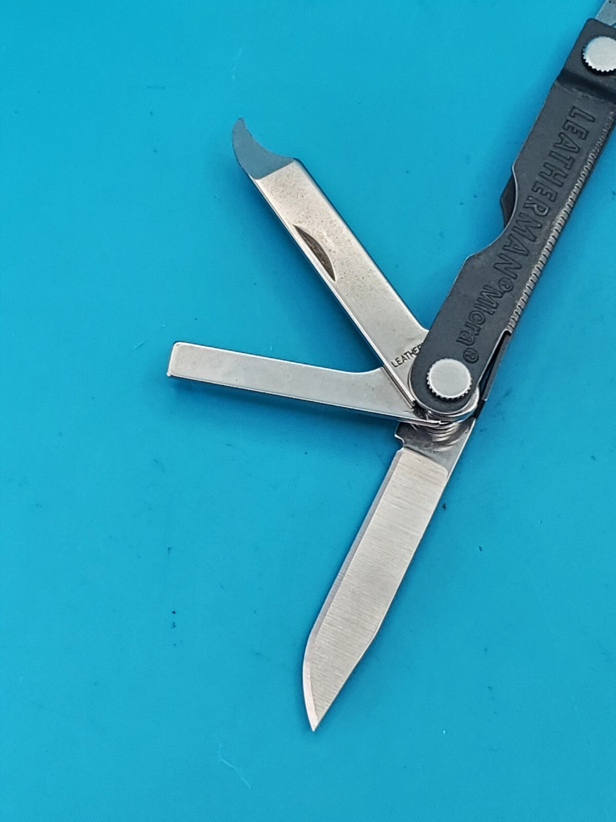 Leatherman Micra Multi-Tool, Knife, Scissors, Key Ring, Gray!