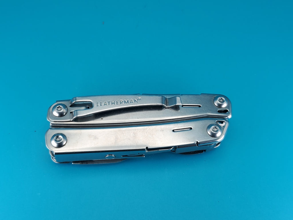 Leatherman Sidekick Multi-Tool, Knife, Pliers, Saw, Stainless! WITH SHEATH!