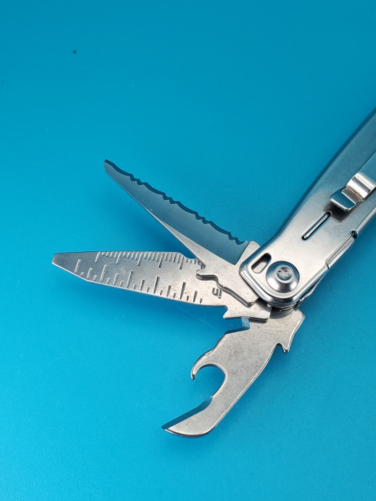 Leatherman Sidekick Multi-Tool, Knife, Pliers, Saw, Stainless!