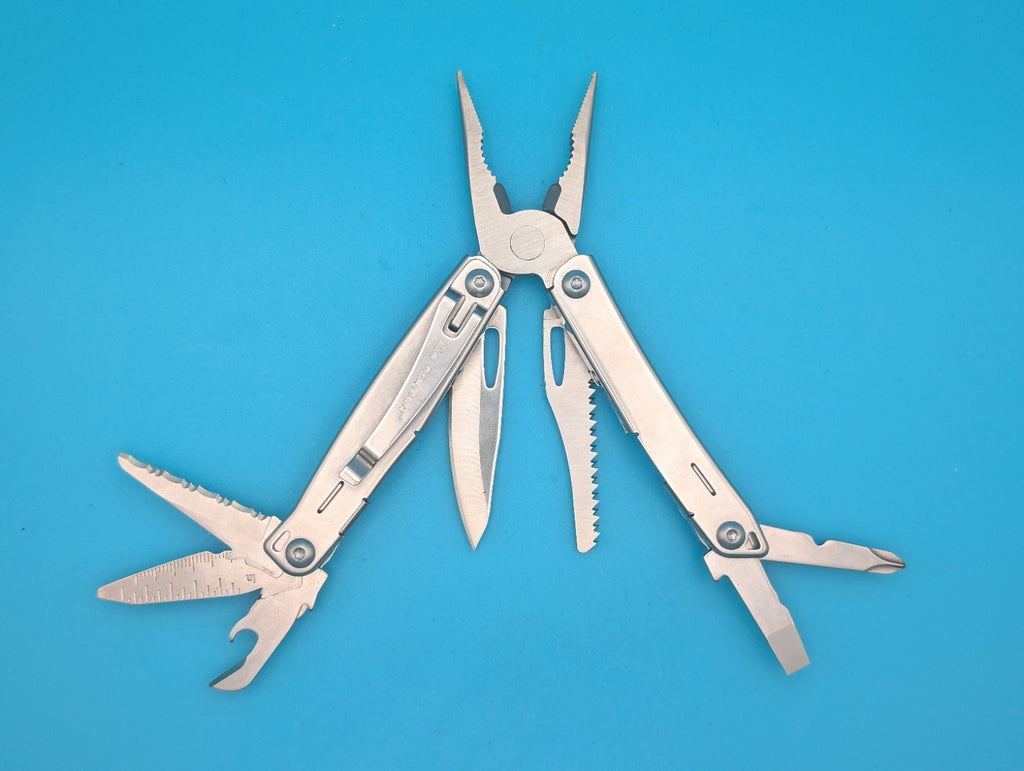Leatherman Sidekick Multi-Tool, Knife, Pliers, Saw, Stainless! With Sheath!