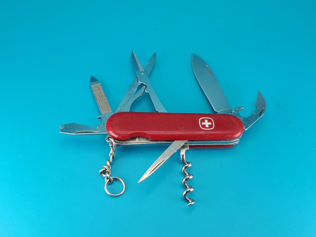 Wenger Traveler Red Swiss Army Knife Multi Tool!