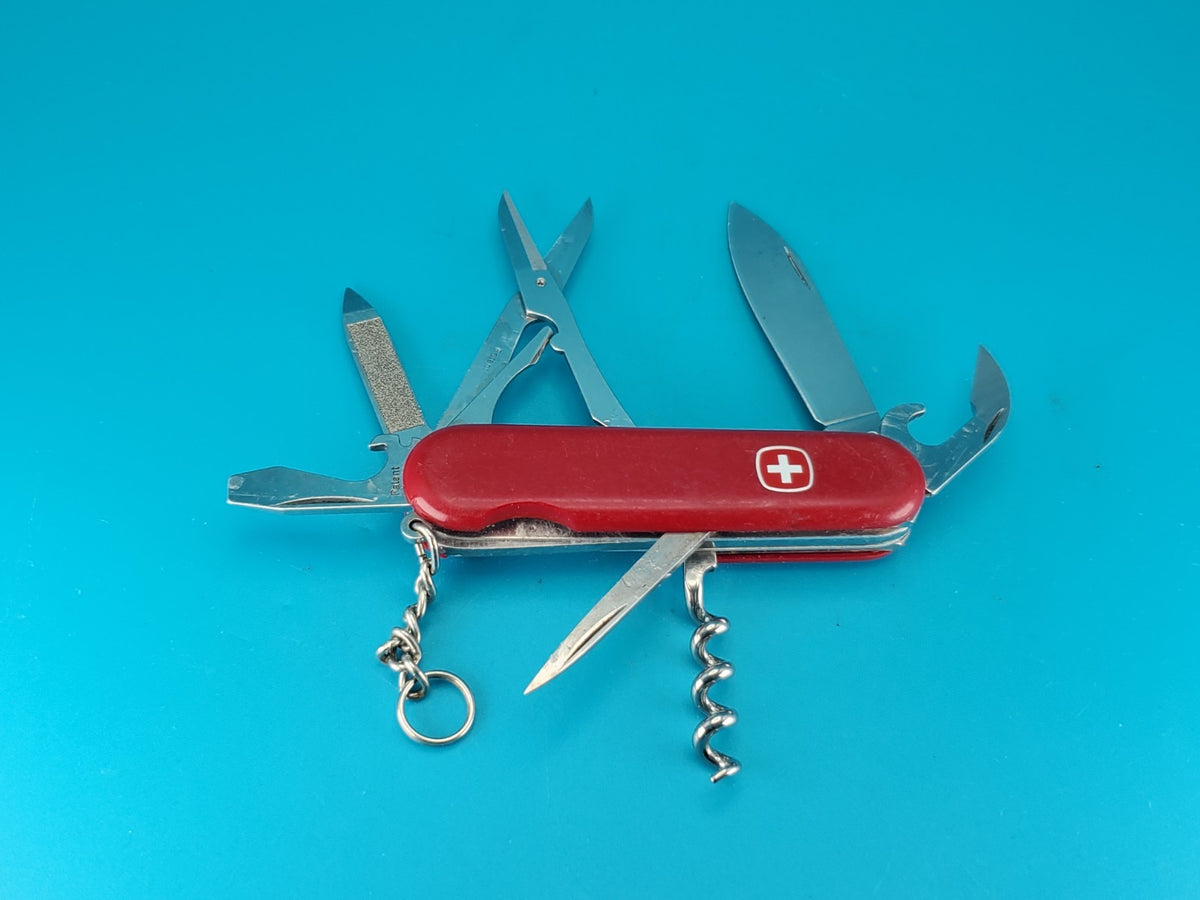 Wenger Traveler Red Swiss Army Knife Multi Tool!