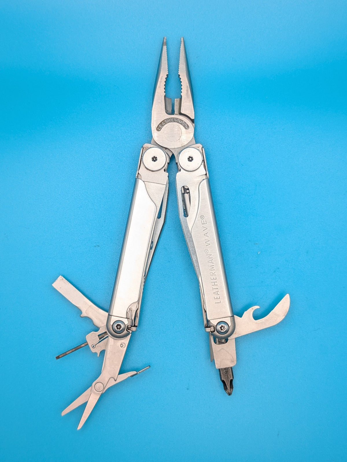 Leatherman Wave Multi Tool! Stainless! Retired! Free Shipping!