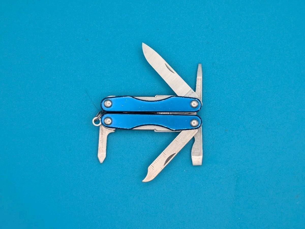 Leatherman Squirt S4 Multi-Tool, Key Ring, Retired, Blue