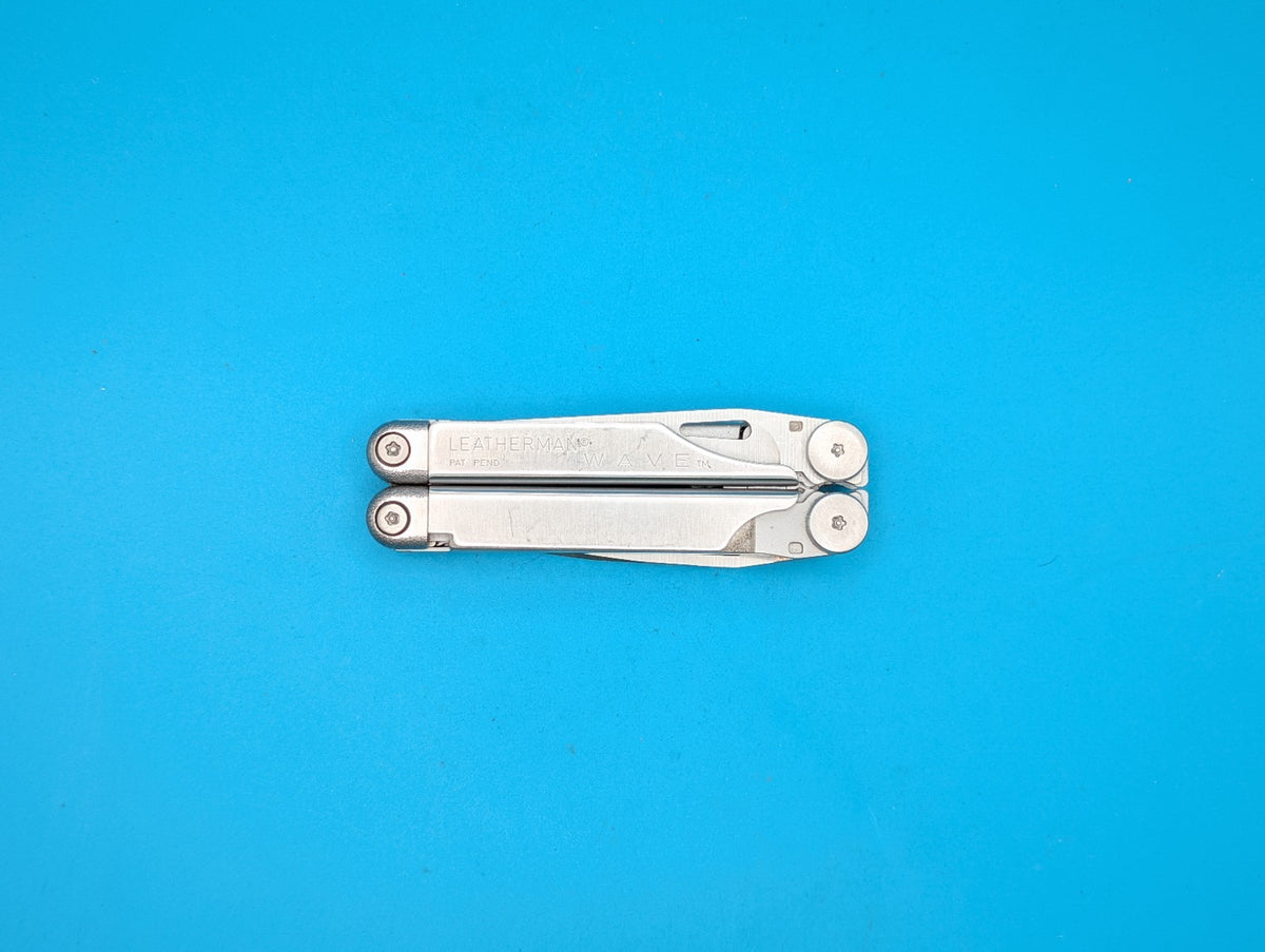 Leatherman Wave Original Vintage Retired, Dated 0300 (MAR, 2000) With Sheath!