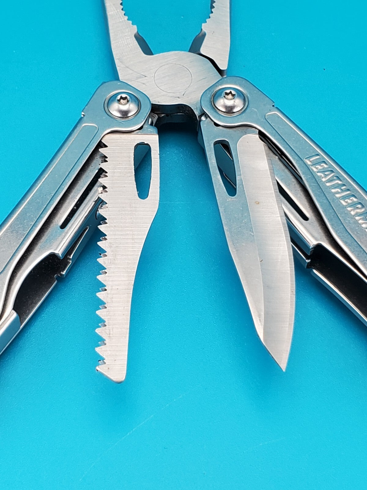 Leatherman Sidekick Multi-Tool, Knife, Pliers, Saw, Stainless!