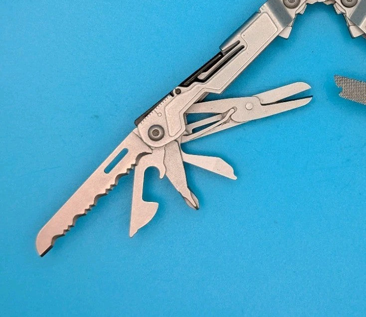 SOG PowerPint Tool Compact Lightweight Silver Multi-Tool!