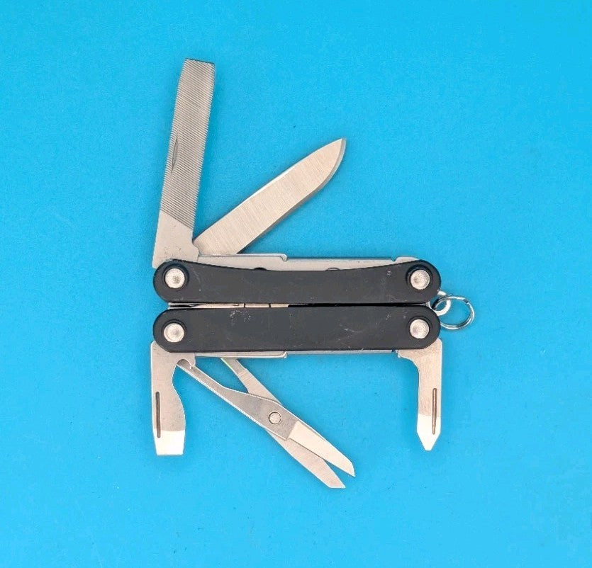 Leatherman SQUIRT PS4 Multi-Tool With Pliers Scissors Knife BLACK!