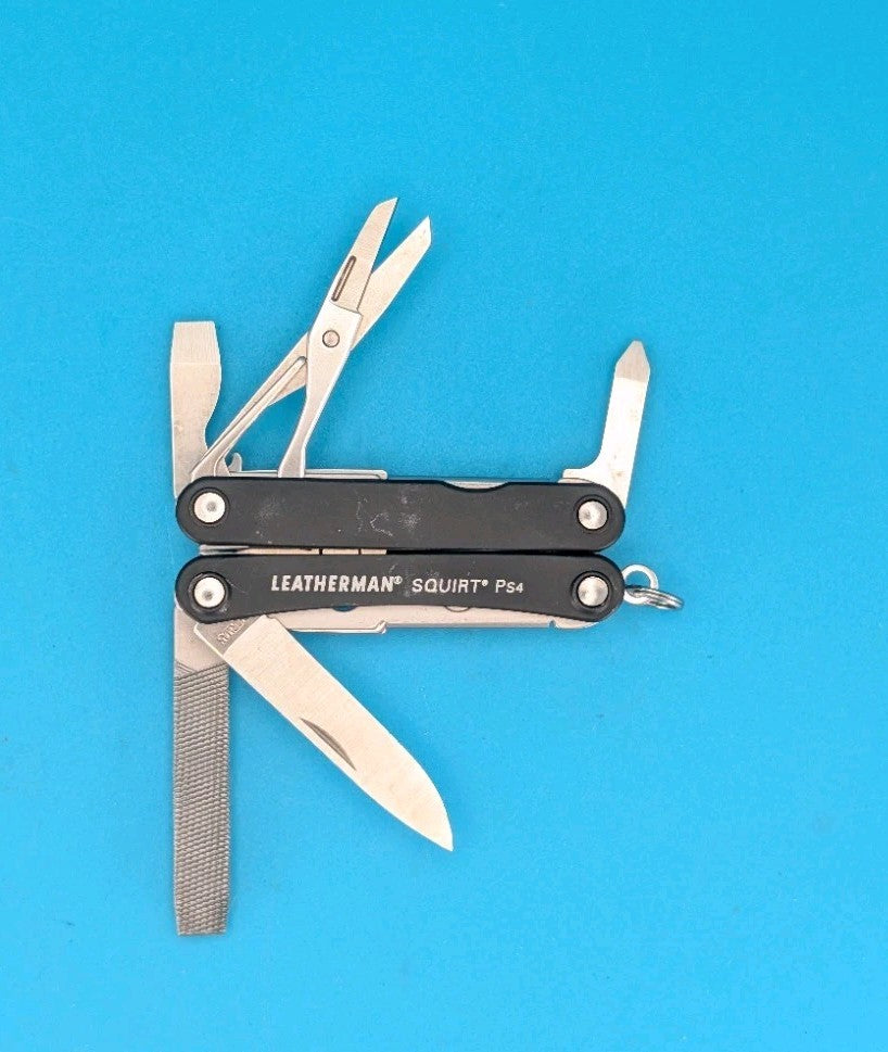 Leatherman SQUIRT PS4 Multi-Tool With Pliers Scissors Knife BLACK!