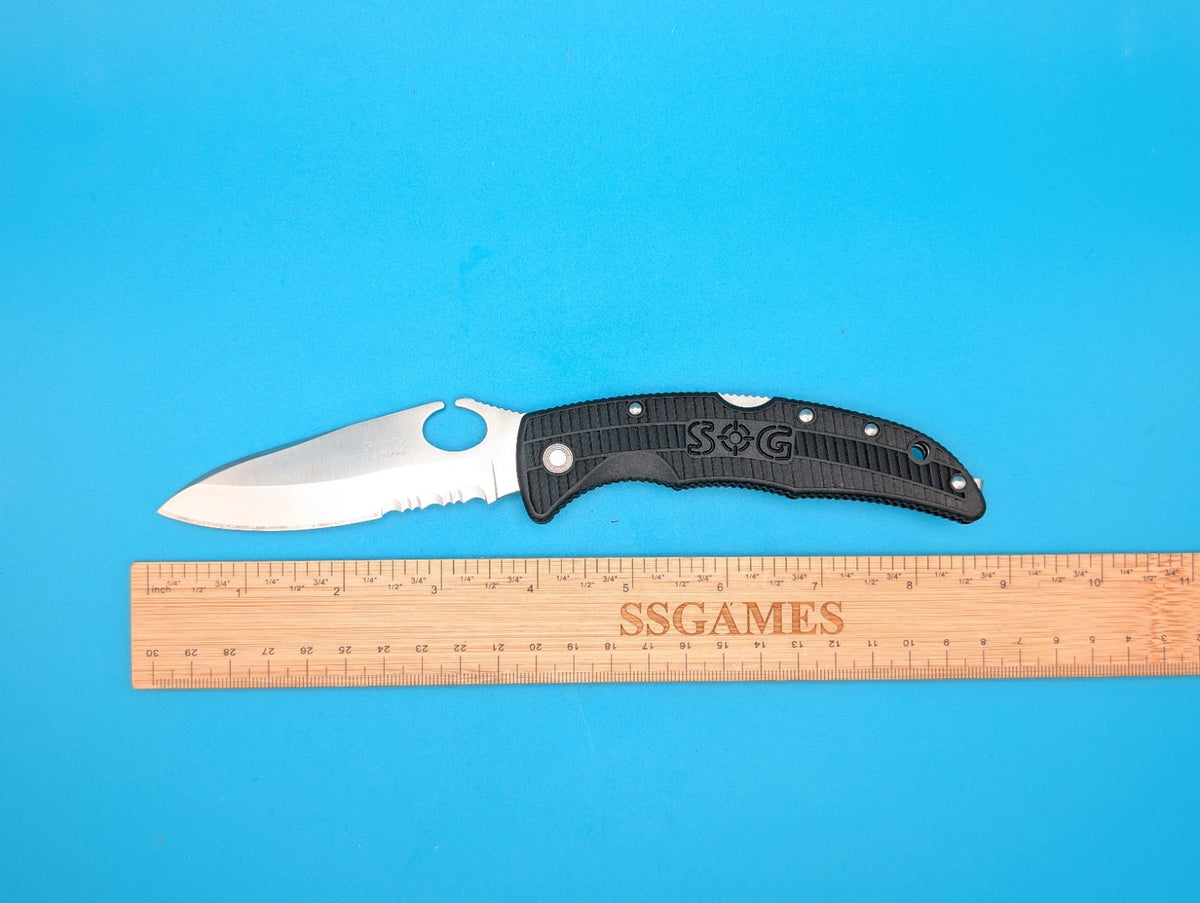 Sog Sogzilla Combo Edge Single Blade EDC Lockback Knife! Black!
