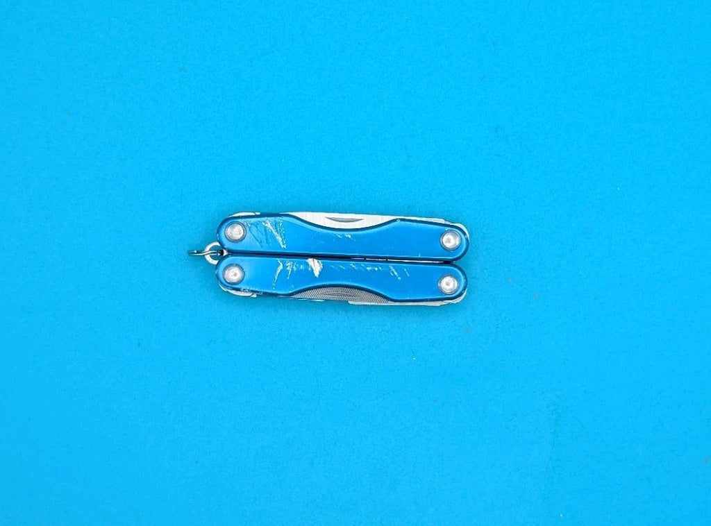 Leatherman Squirt P4 Multi-Tool, Key Ring, Retired, BLUE!