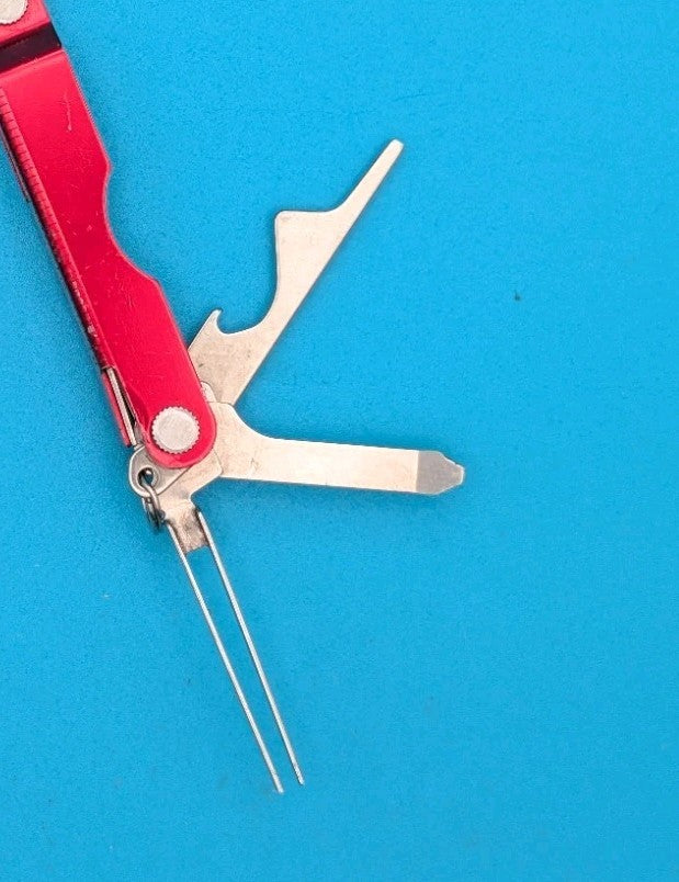 Leatherman Micra Multi-Tool, Knife, Scissors, Key Ring, Red!