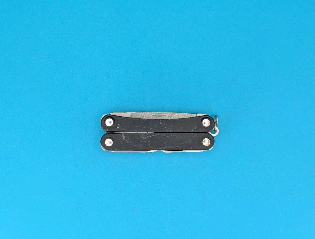 Leatherman SQUIRT PS4 Multi-Tool With Pliers Scissors Knife BLACK!