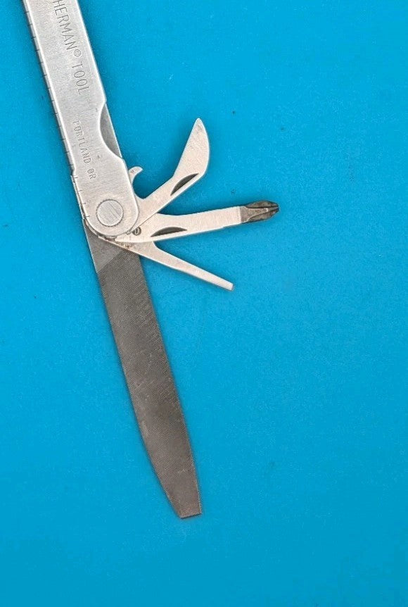 Leatherman PST Multi Tool! 02/01 Date Stamp!
