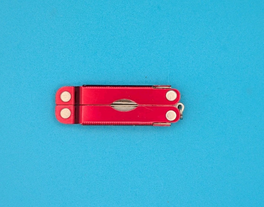 Leatherman Micra Multi-Tool, Knife, Scissors, Key Ring, Red!