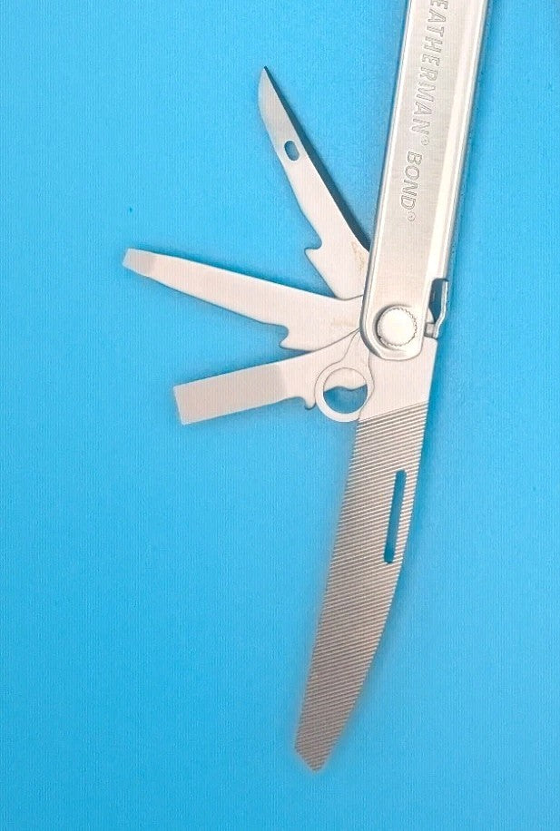 LEATHERMAN Bond Multitool, Stainless Steel Everyday Tool! WITH SHEATH!