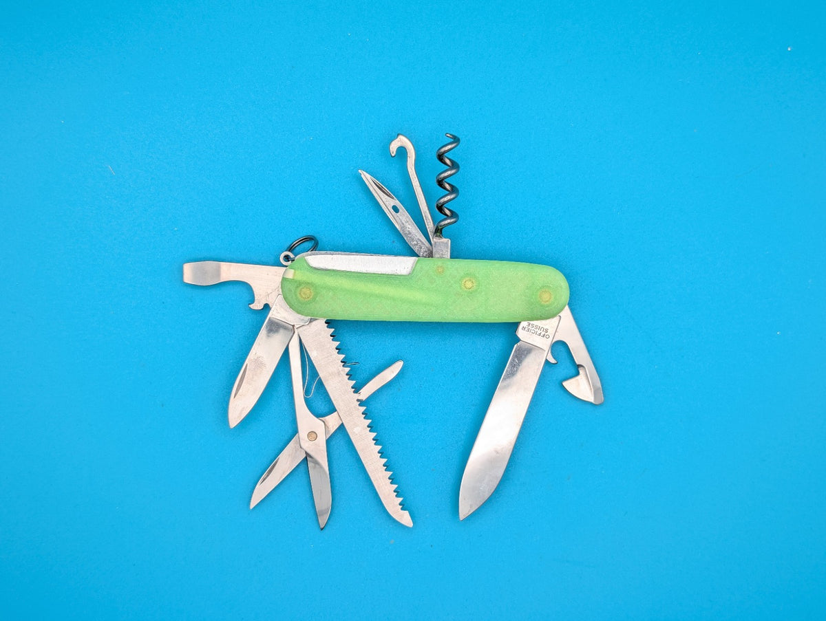 Victorinox Huntsman Firefly Green Glow in the Dark Swiss Army Knife Multi Tool!