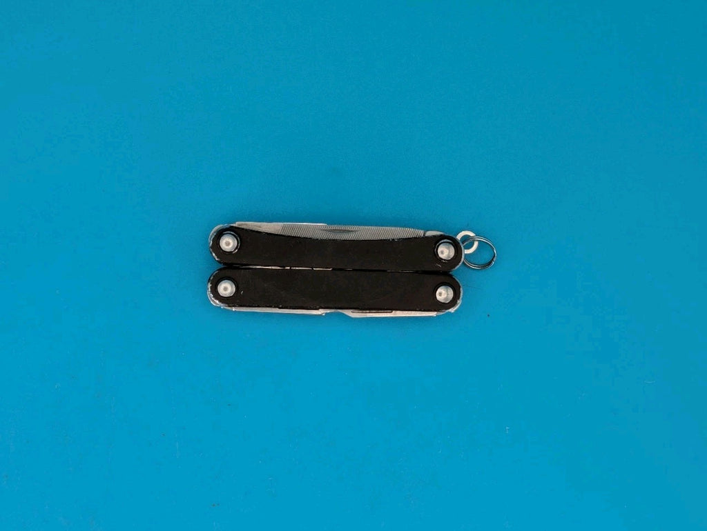 Leatherman SQUIRT PS4 Multi-Tool With Pliers Scissors Knife BLACK!