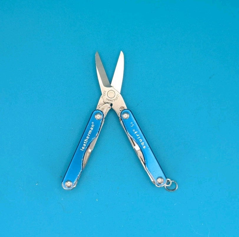 Leatherman Squirt S4 Multi-Tool, Key Ring, Retired, BLUE!