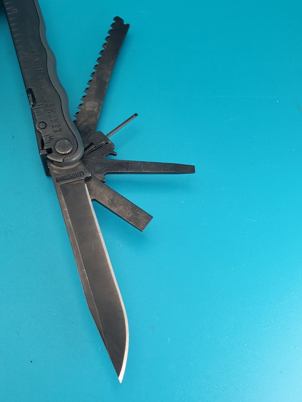 Leatherman BLAST Multi-Tool , Retired Multitool w/ Knife Pliers! BLACK OXIDE!