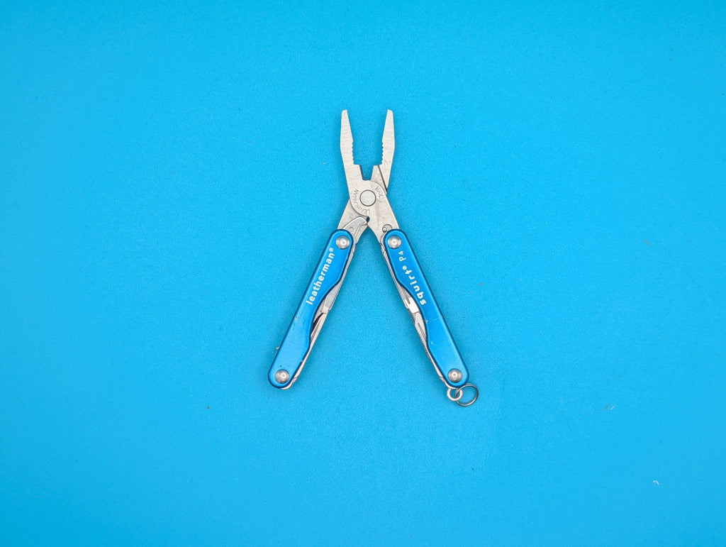 Leatherman Squirt P4 Multi-Tool, Key Ring, Retired, BLUE!