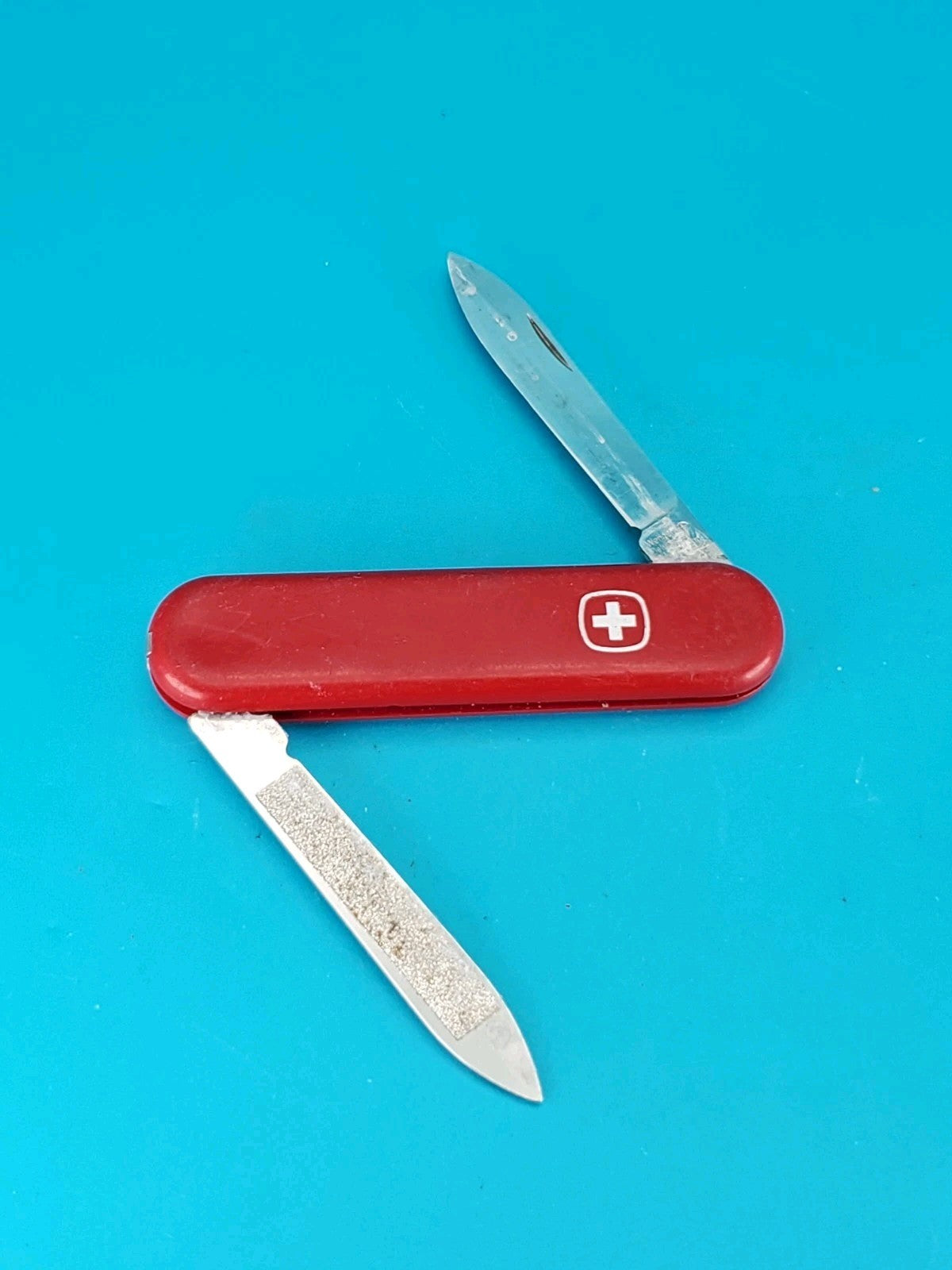 Wenger Crusader 65mm Swiss Army Knife Multi Tool! Red!
