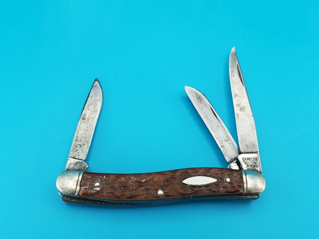 Camillus New York USA #69 Premium Stock Knife Jigged Bovine Bone 1950’s Era