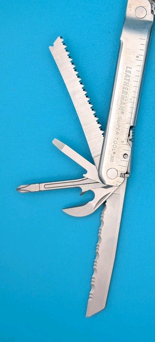 Leatherman Stainless Steel Super Tool 300 Multitool!